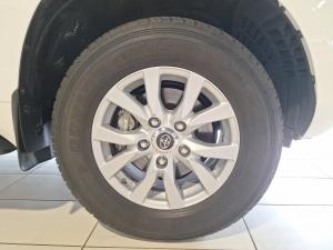 Toyota Land Cruiser 200 4.5D-4D V8 VX-R - Image 15
