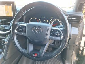Toyota Land Cruiser 300 3.3D GR-Sport - Image 8
