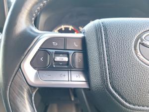 Toyota Land Cruiser 300 3.3D GR-Sport - Image 9