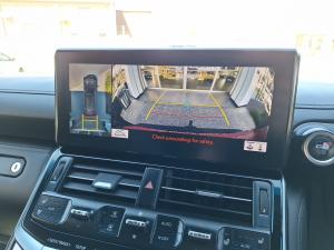 Toyota Land Cruiser 300 3.3D GR-Sport - Image 15