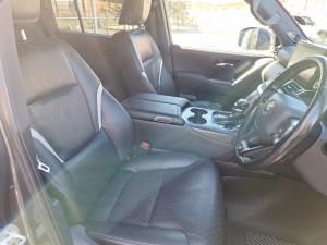 Toyota Land Cruiser 300 3.3D GR-Sport - Image 16