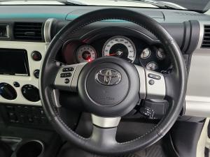 Toyota FJ Cruiser FJ Cruiser - Image 8