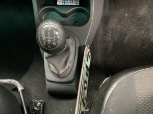 Nissan NP200 1.6i safety pack (aircon) - Image 10