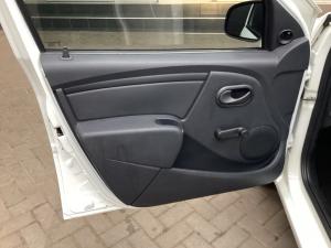 Nissan NP200 1.6i safety pack (aircon) - Image 19