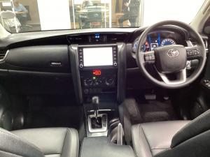 Toyota Fortuner 2.4GD-6 auto - Image 6