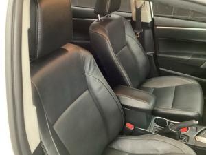 Toyota Corolla 1.8 Exclusive auto - Image 17