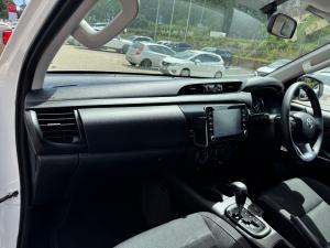 Toyota Hilux 2.4GD-6 double cab 4x4 Raider auto - Image 7