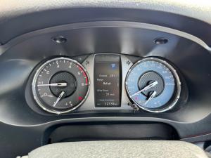 Toyota Hilux 2.4GD-6 double cab 4x4 Raider auto - Image 11