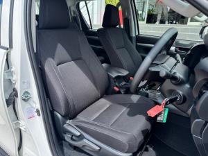 Toyota Hilux 2.4GD-6 double cab 4x4 Raider auto - Image 15
