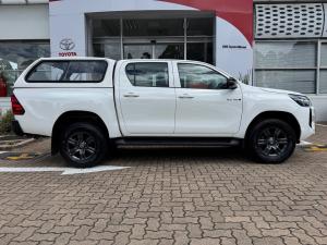 Toyota Hilux 2.4GD-6 double cab 4x4 Raider auto - Image 3