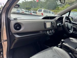 Toyota Yaris 1.5 Pulse - Image 7