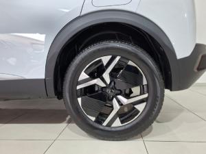 Peugeot 2008 1.2T Allure - Image 6