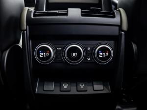 Land Rover Defender 110 D350 X-Dynamic HSE - Image 19