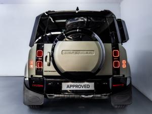 Land Rover Defender 110 D350 X-Dynamic HSE - Image 7