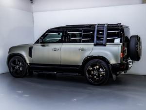 Land Rover Defender 110 D350 X-Dynamic HSE - Image 8