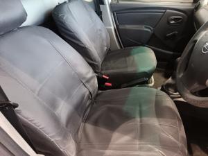 Nissan NP200 1.6i safety pack (aircon) - Image 7