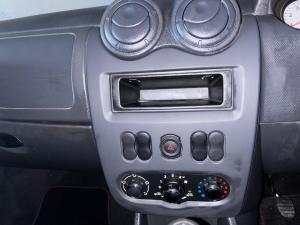 Nissan NP200 1.6i safety pack (aircon) - Image 14