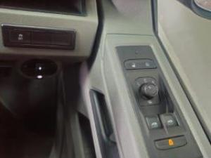 Volkswagen Transporter 2.0TDI Kombi SWB Trendline auto - Image 16