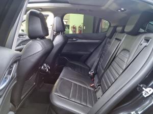 Alfa Romeo Stelvio 2.0T Veloce Q4 - Image 14