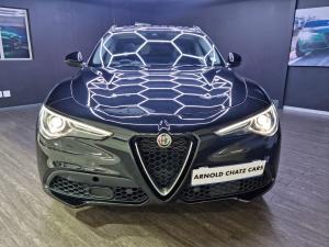 Alfa Romeo Stelvio 2.0T Veloce Q4 - Image 1