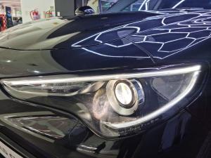 Alfa Romeo Stelvio 2.0T Veloce Q4 - Image 6
