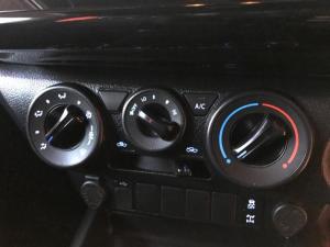 Toyota Hilux 2.8GD-6 Xtra cab Legend auto - Image 11