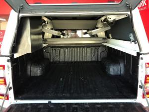 Toyota Hilux 2.8GD-6 Xtra cab Legend auto - Image 6