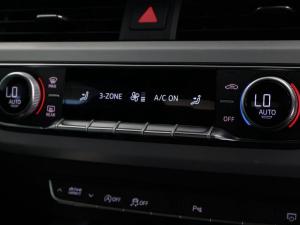 Audi A4 35TFSI Black Edition - Image 20