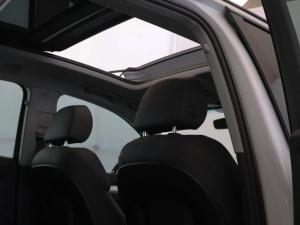 Audi Q5 40TDI quattro S line - Image 17