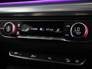 Audi Q5 40TDI quattro S line - Image 25