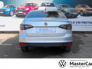 Volkswagen Polo sedan 1.6 manual - Image 4