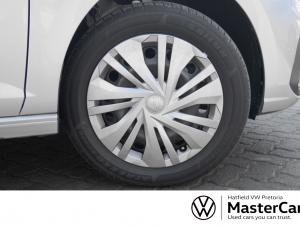 Volkswagen Polo sedan 1.6 manual - Image 6