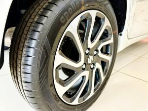 Suzuki Baleno 1.5 GLX auto - Image 14