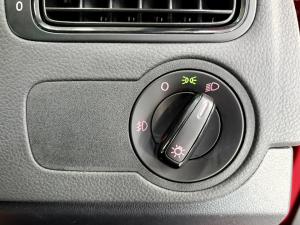 Volkswagen Polo Vivo hatch 1.4 Life - Image 13