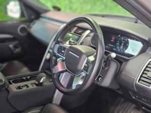 Land Rover Discovery D300 R-Dynamic HSE - Image 15