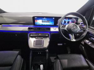 Mercedes-Benz V-Class V300d Exclusive - Image 13