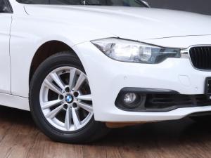 BMW 3 Series 318i auto - Image 2