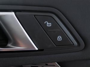 BMW 1 Series 118 M Sport - Image 12