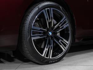 BMW i7 xDrive60 M Sport - Image 8