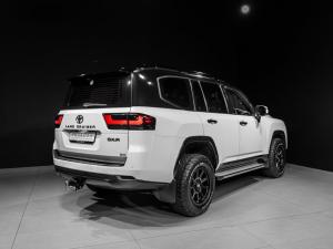 Toyota Land Cruiser 300 3.3D GX-R - Image 29