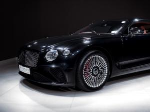 Bentley Continental GT W12 Mulliner coupe - Image 23