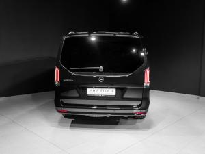 Mercedes-Benz V-Class V300d Exclusive - Image 30
