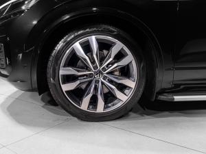Volkswagen Touareg V6 TDI Executive R-Line - Image 5