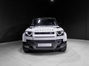 Land Rover Defender 110 D350 X-Dynamic HSE - Image 24