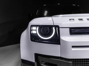 Land Rover Defender 110 D350 X-Dynamic HSE - Image 25