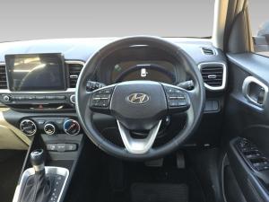Hyundai Venue 1.0T Fluid auto - Image 9