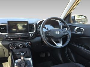 Hyundai Venue 1.0T Fluid auto - Image 11