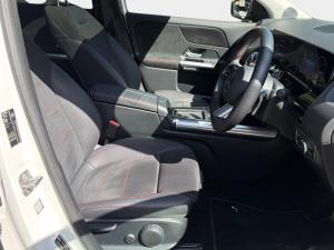 Mercedes-Benz GLA GLA200d Progressive - Image 14