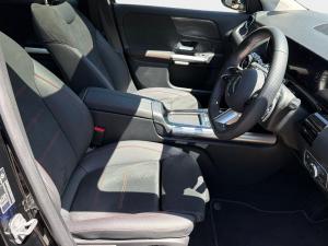 Mercedes-Benz GLA GLA200 Progressive - Image 13