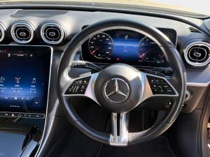 Mercedes-Benz C-Class C200 Avantgarde - Image 11